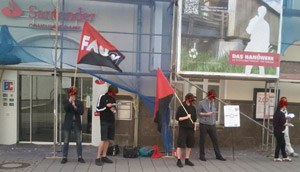 Solidarität mit gekündigtem Gewerkschafter bei der Santander in Spanien